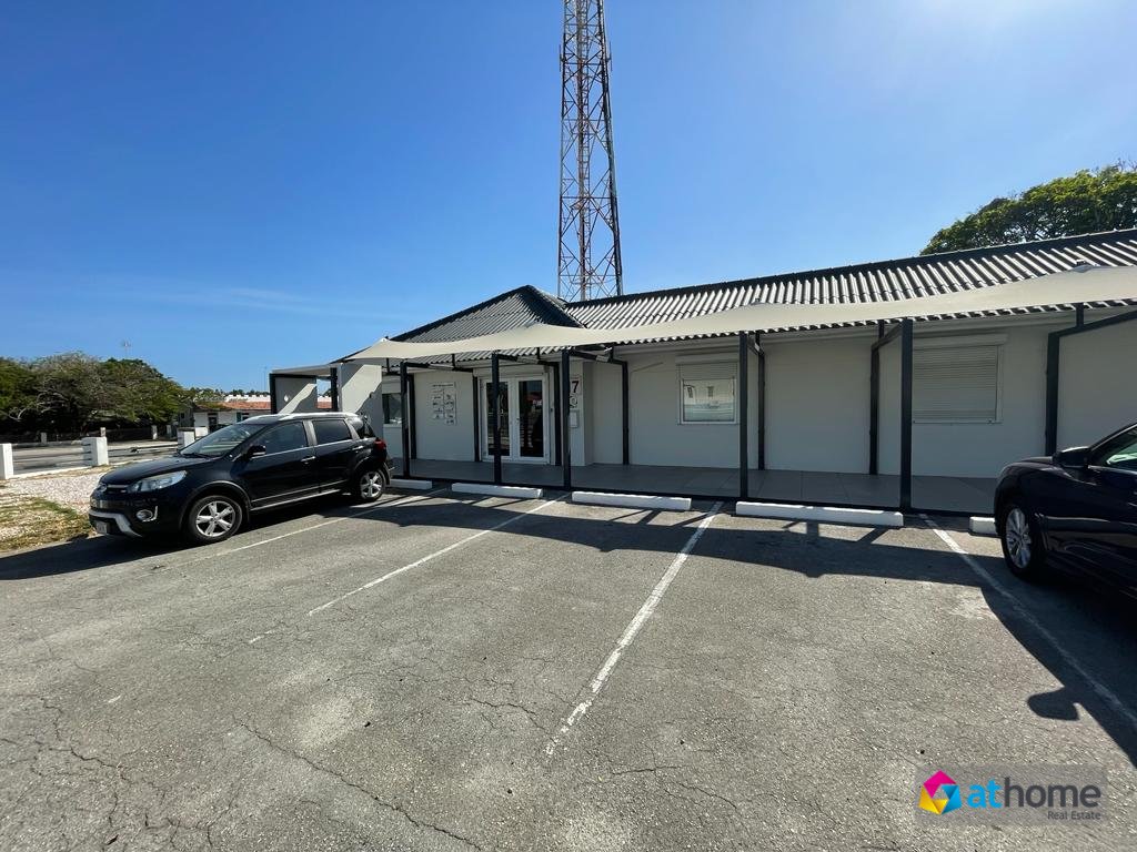 Commercial in Mahaai