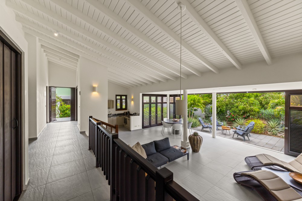 House in Blue Bay