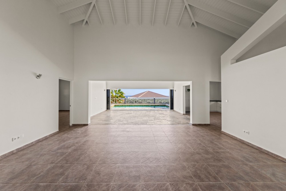 House in Blue Bay