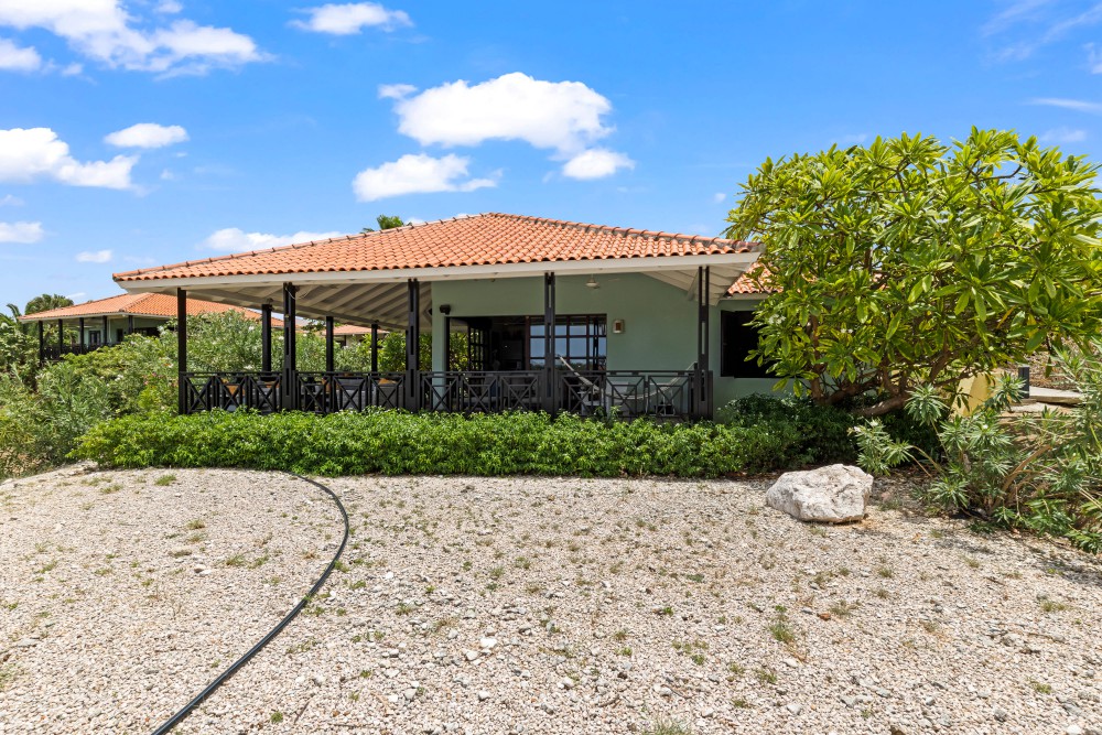 House in Blue Bay