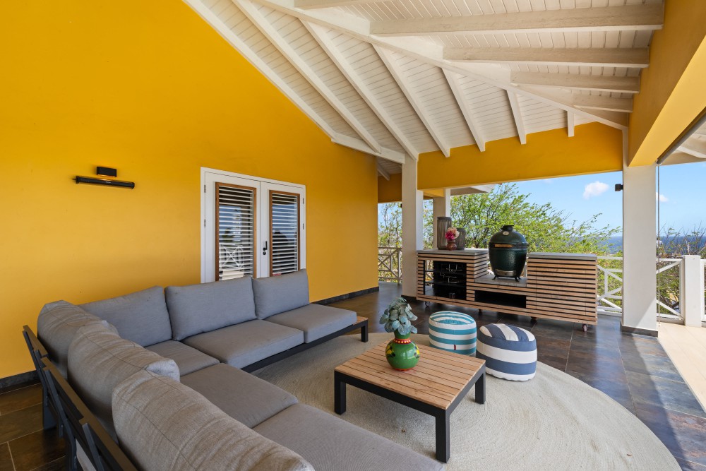 Villa in Blue Bay