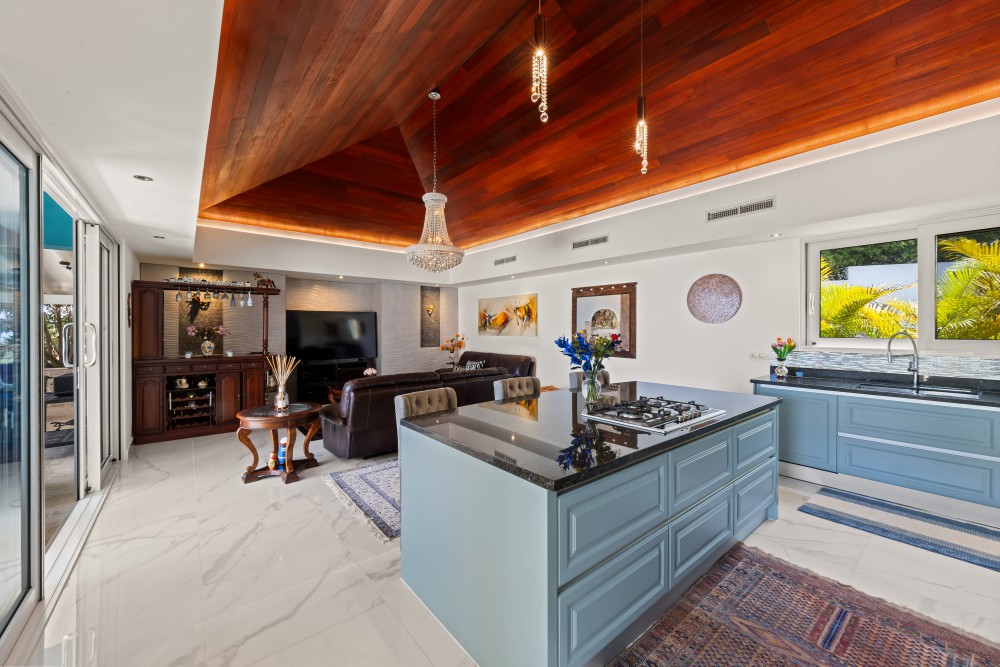 Villa in Blue Bay