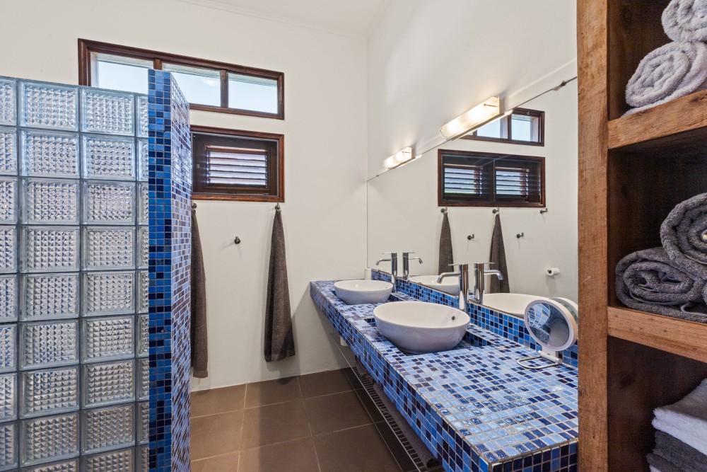 Property in Emmastad