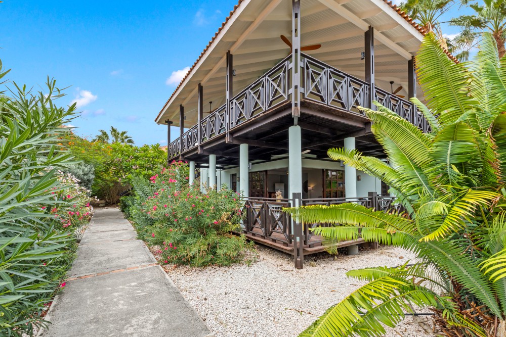 Apartment in Blue Bay