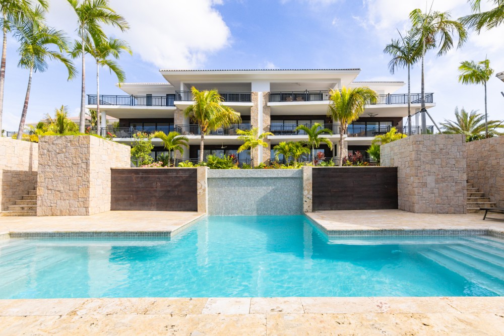 Apartment in Blue Bay