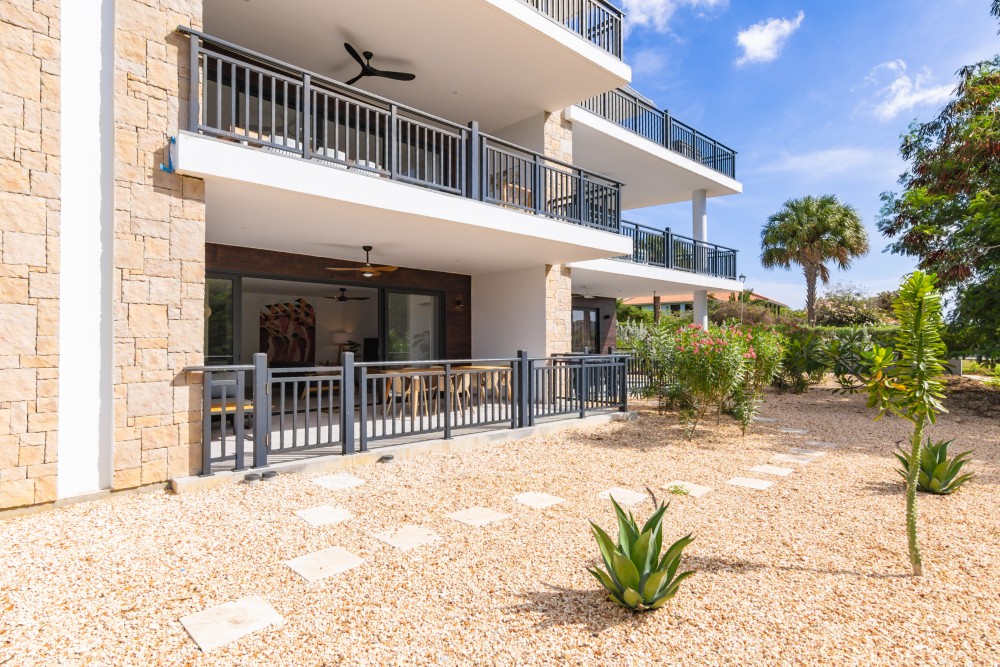 Apartment in Blue Bay