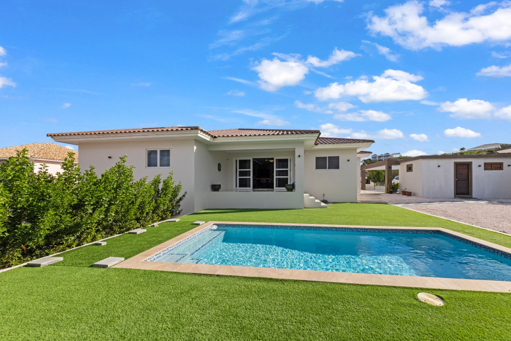 Villa in Blue Bay