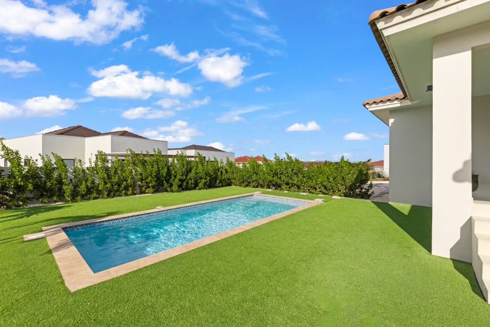 Villa in Blue Bay