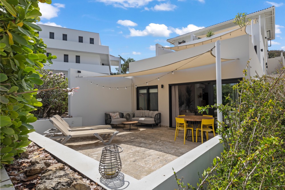 Apartment in Blue Bay