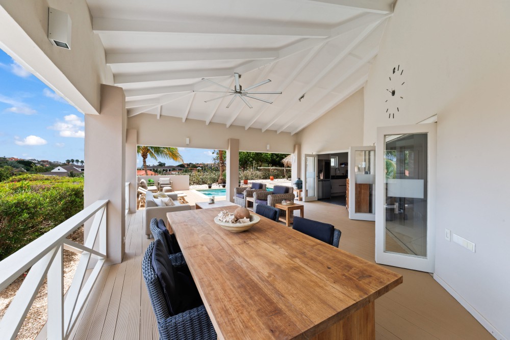 Villa in Blue Bay