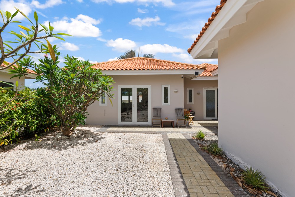 Villa in Blue Bay