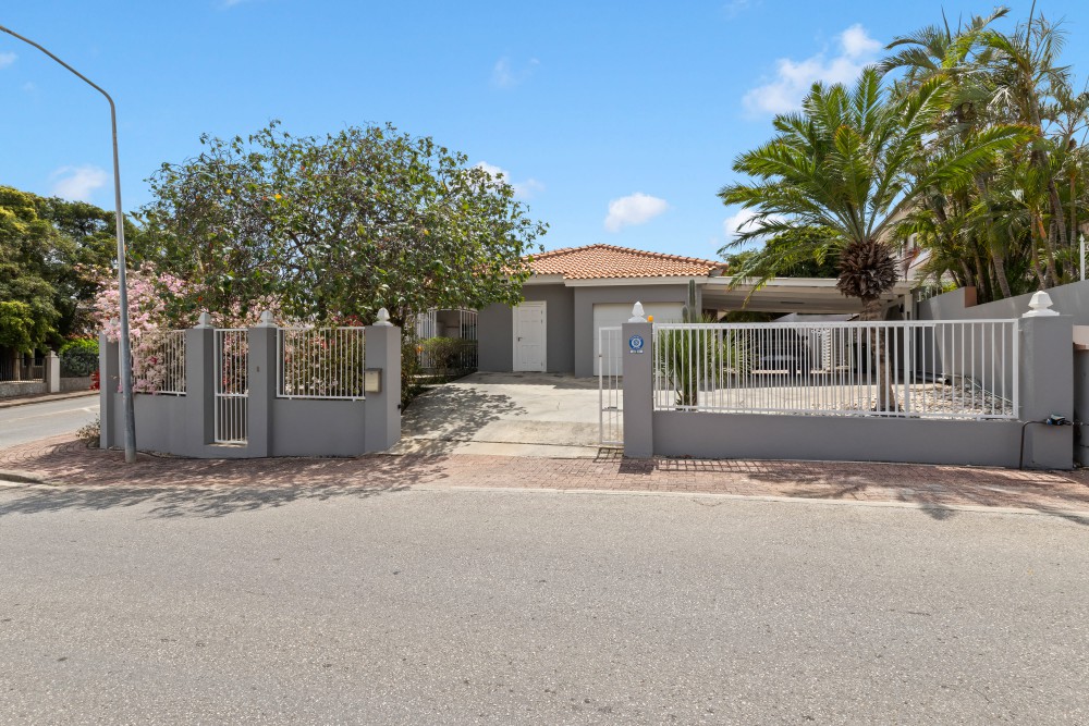 Villa in Girouette