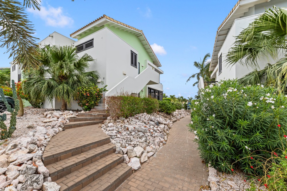 Apartment in Blue Bay