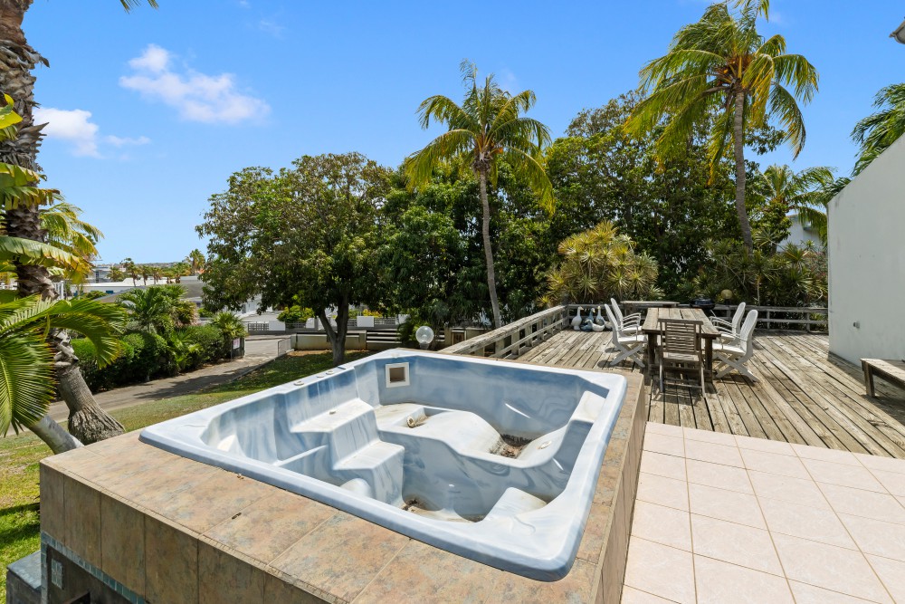 Property in Mahaai