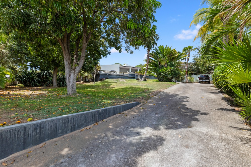 Property in Mahaai