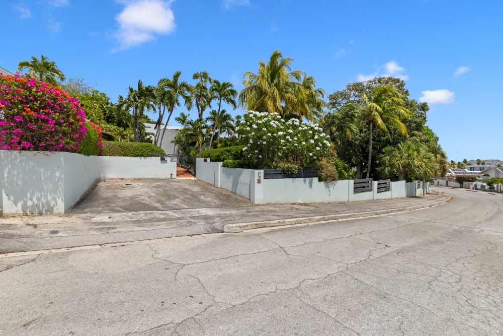 Property in Mahaai