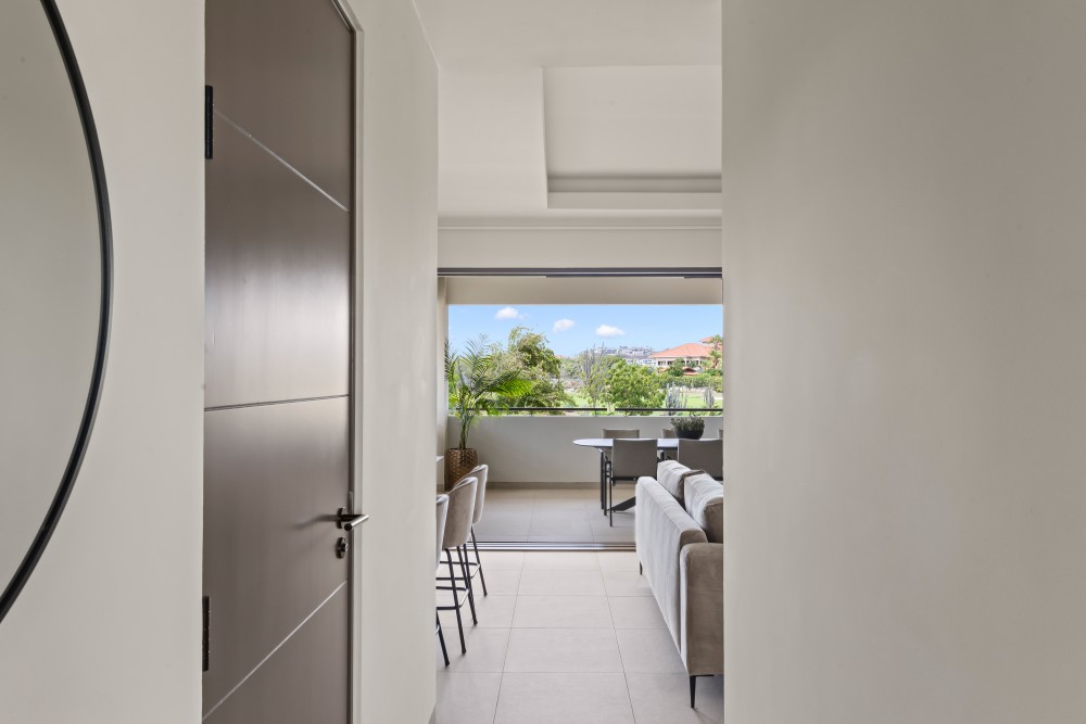 Apartment in Blue Bay