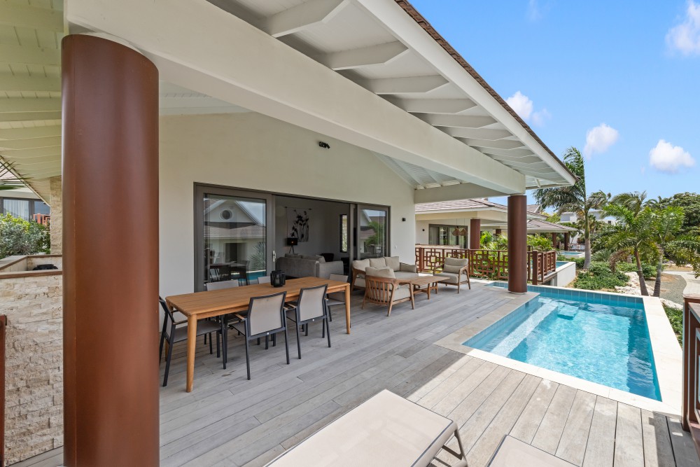 Villa in Blue Bay
