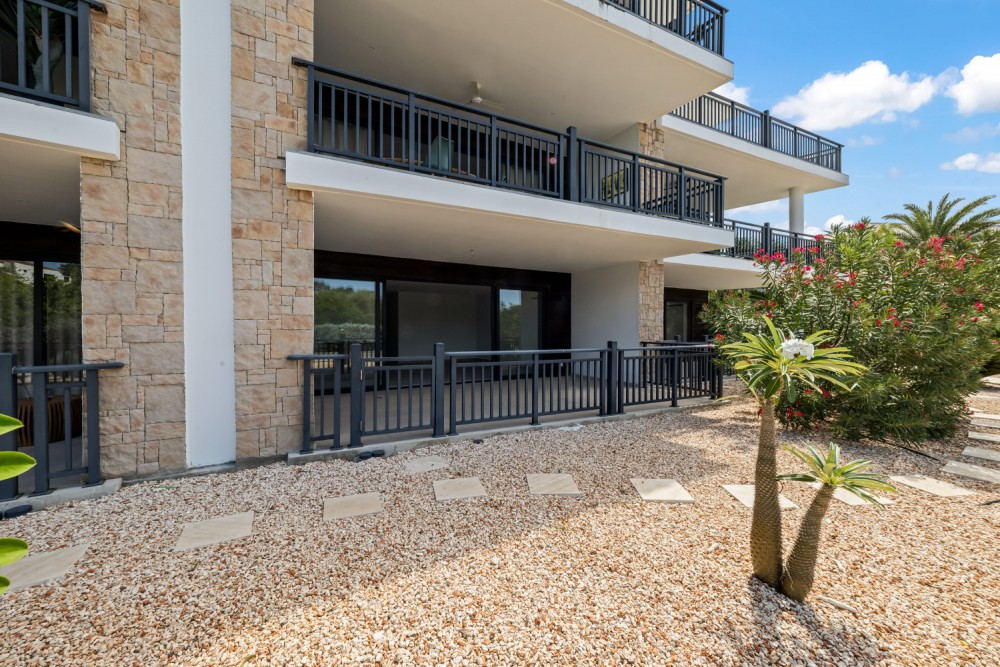Apartment in Blue Bay