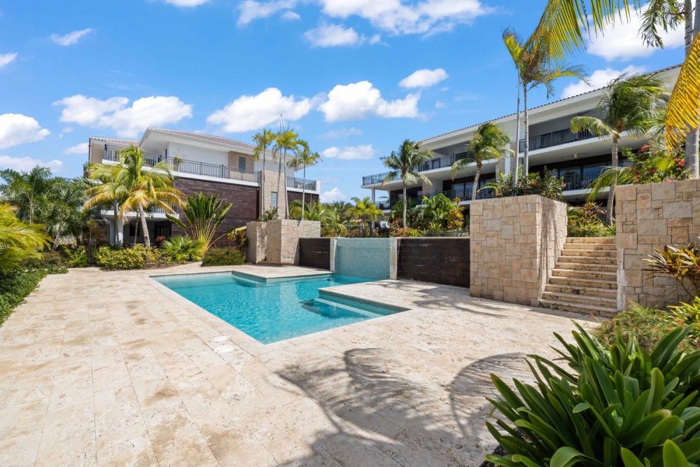 Apartment in Blue Bay
