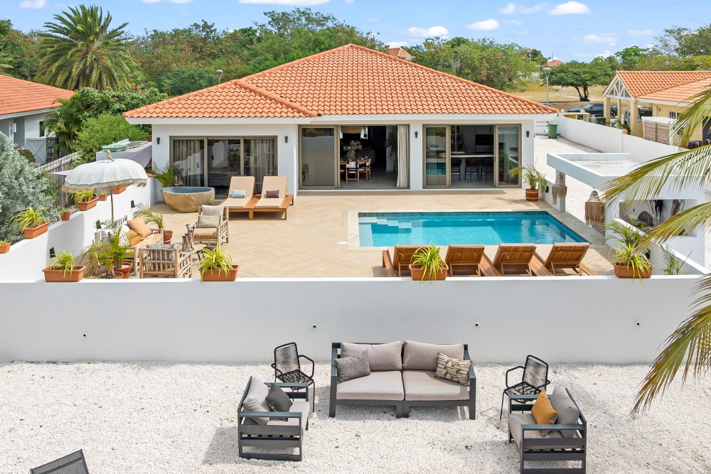 Villa in Blue Bay