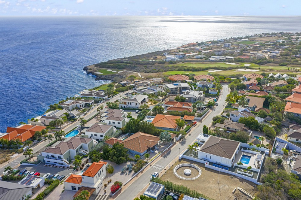Villa in Blue Bay
