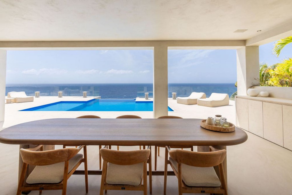 Villa in Blue Bay