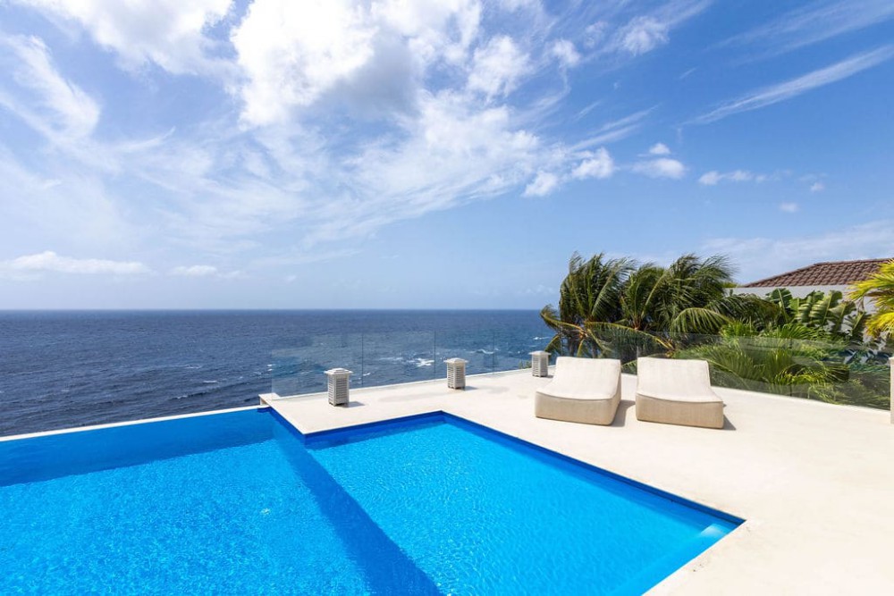 Villa in Blue Bay