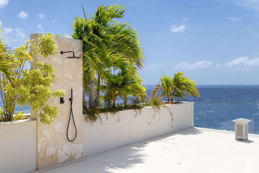 Villa in Blue Bay