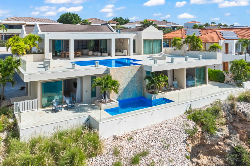 Villa in Blue Bay