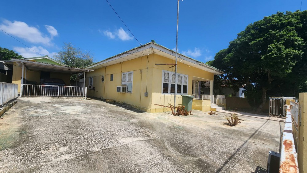 Property in Dominguito