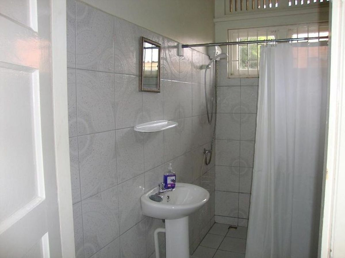 Property in Emmastad