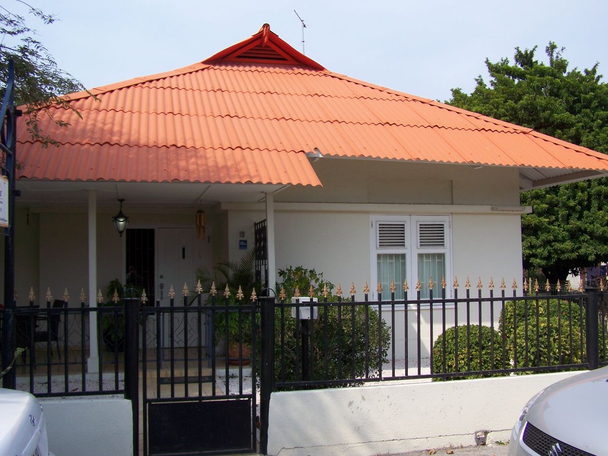 Property in Emmastad