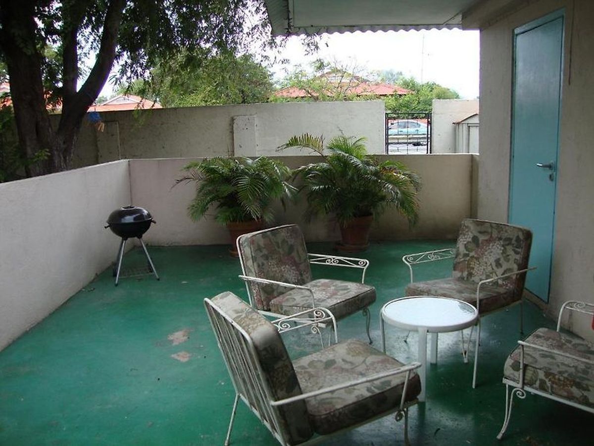 Property in Emmastad