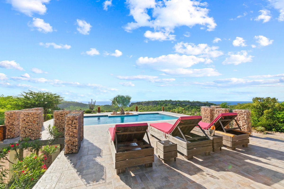 Villa in Coral Estate