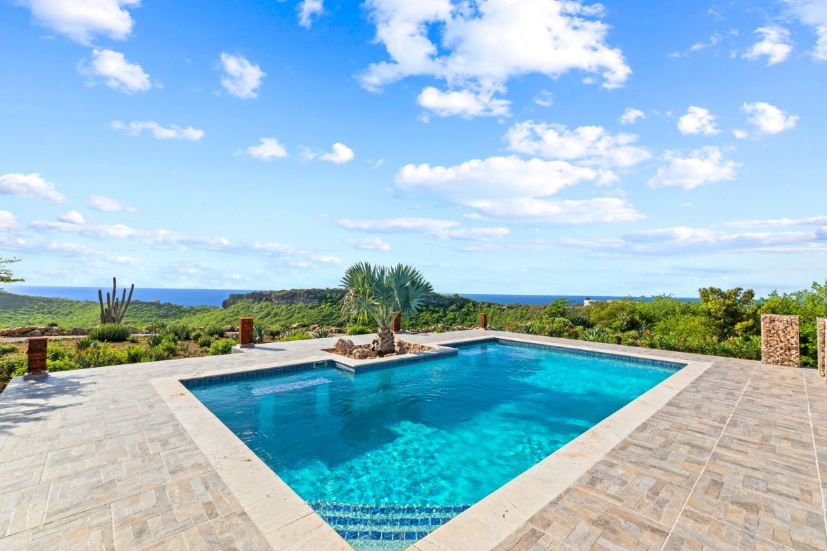 Villa in Coral Estate