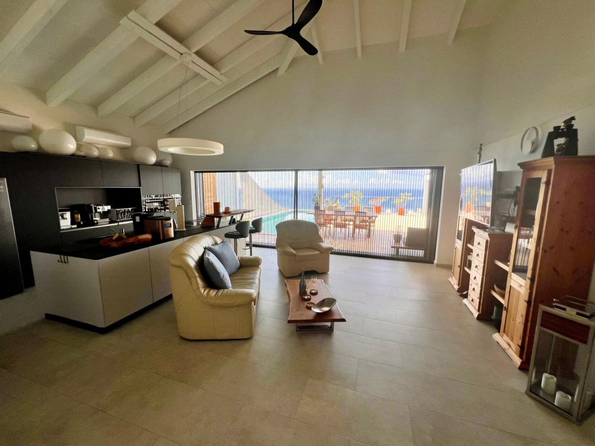 Villa in Coral Estate