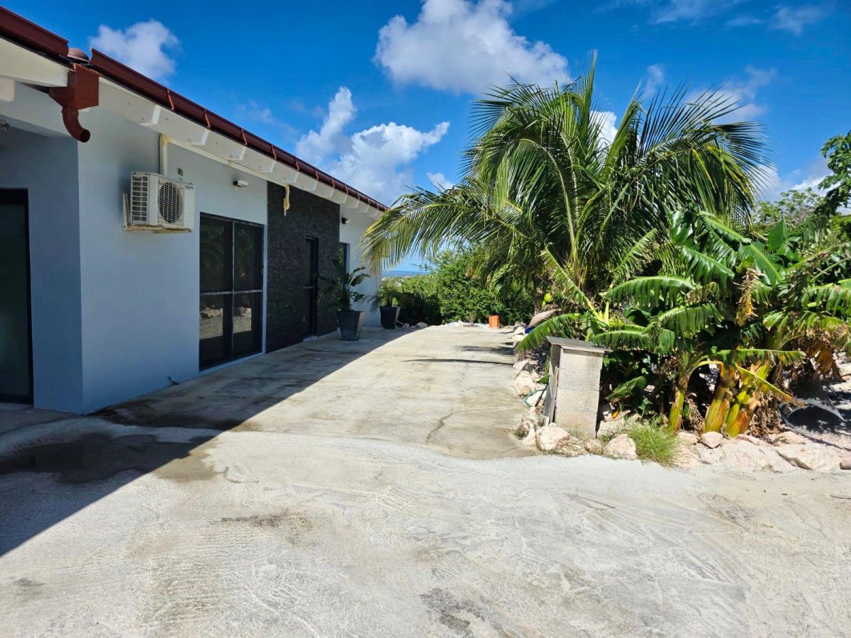 Villa in Coral Estate