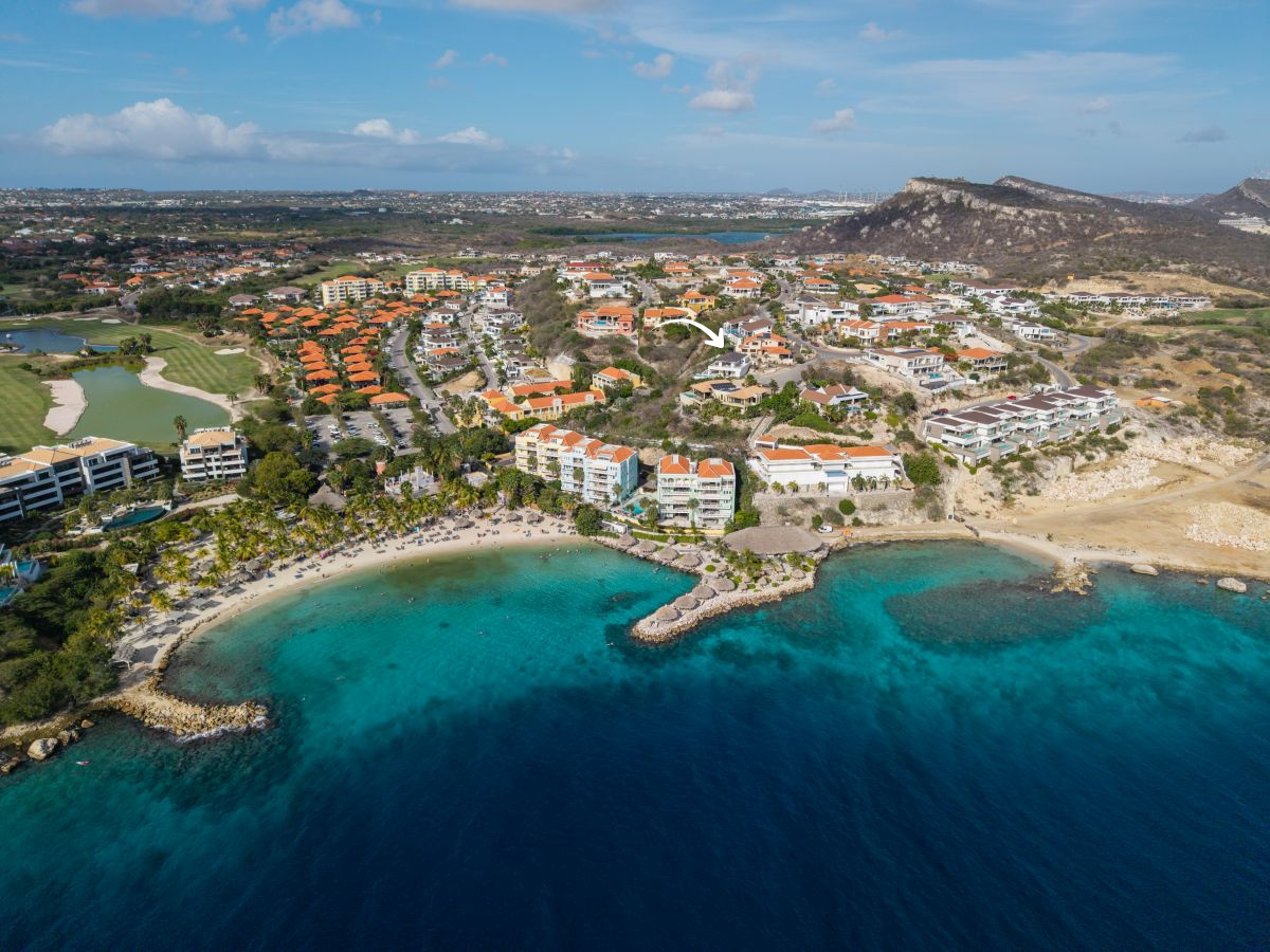Villa in Blue Bay