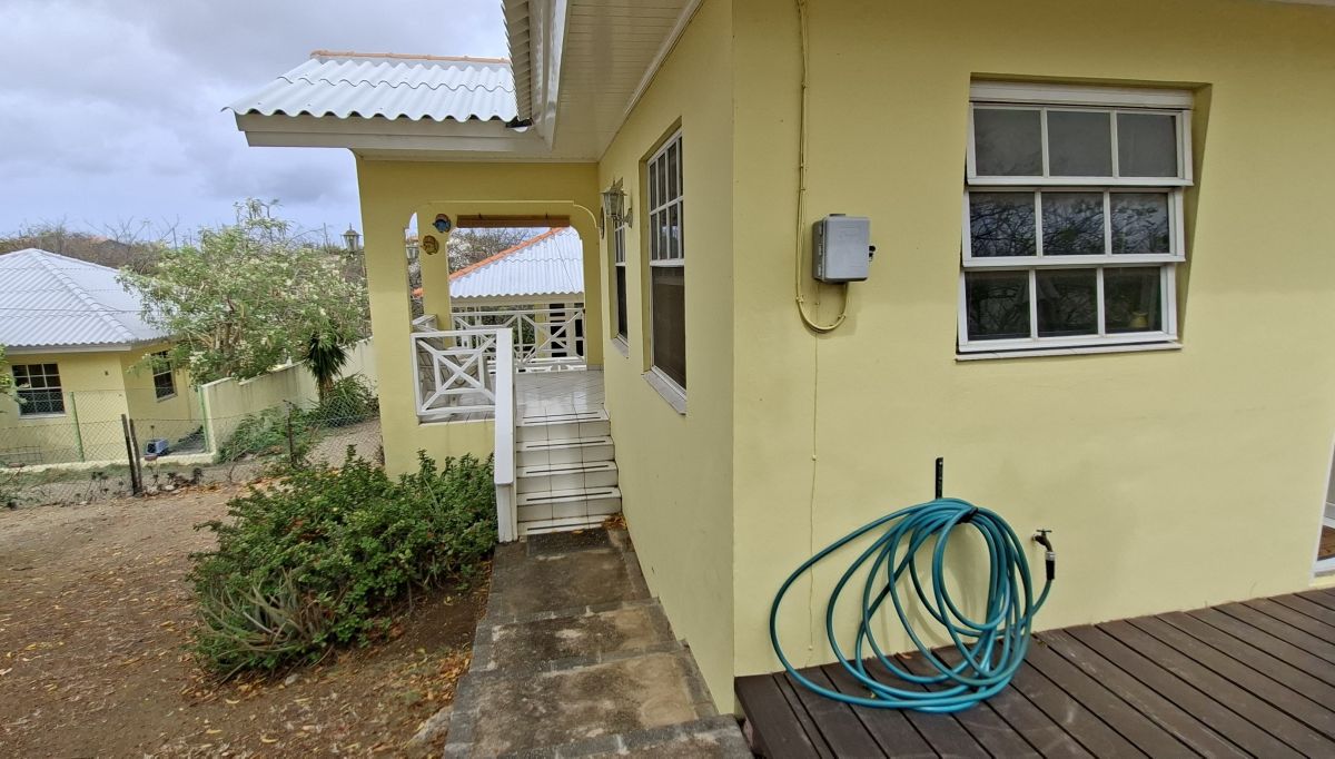 House in Seru Lora