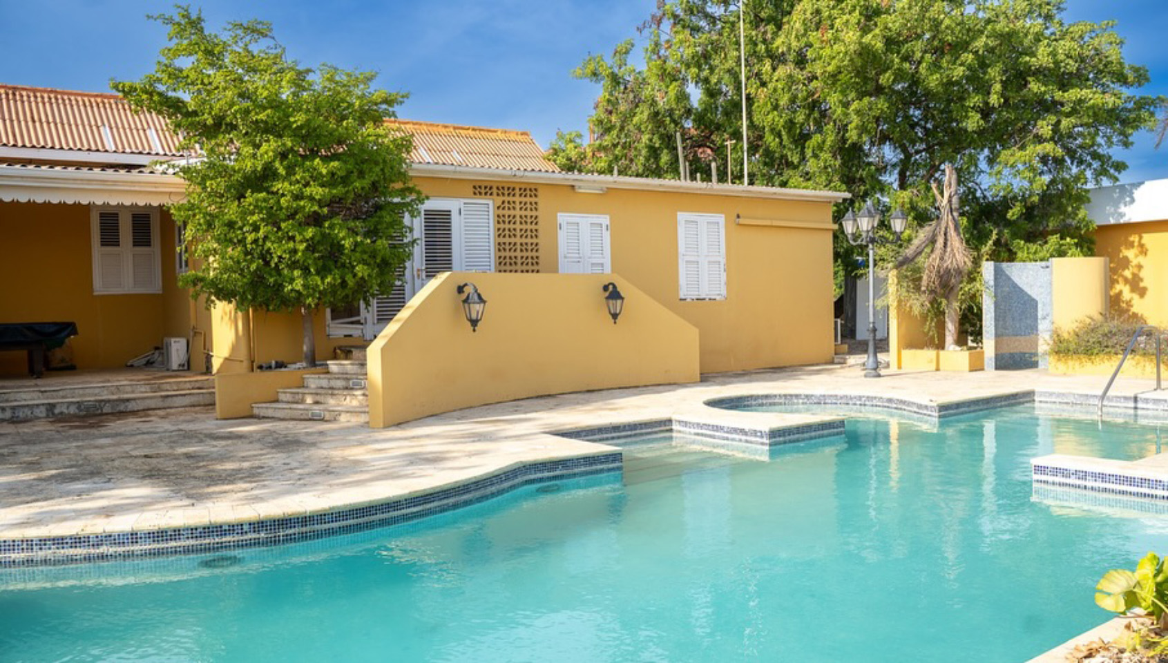 Property in Curaçao