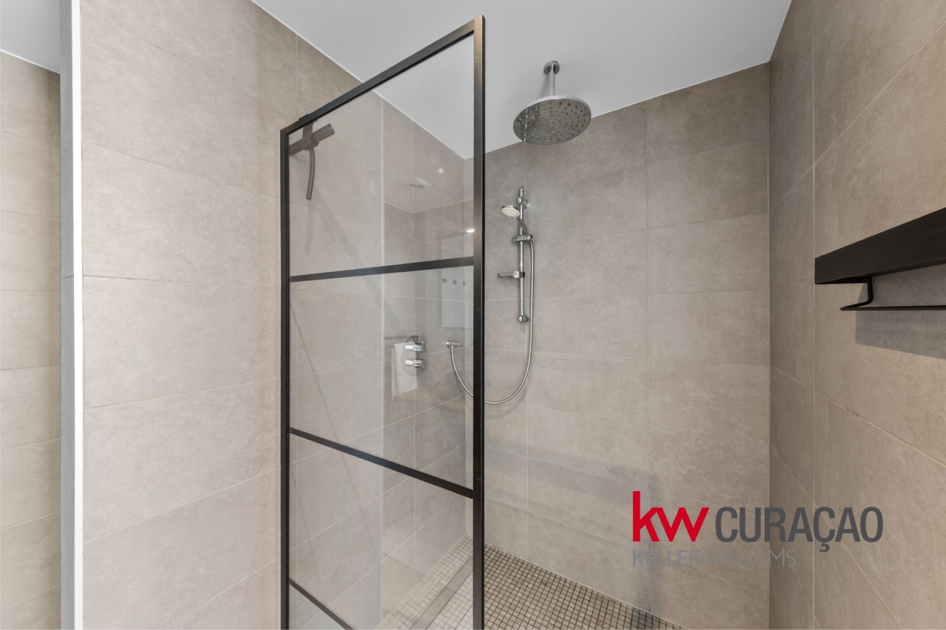 Apartment in Jan Sofat