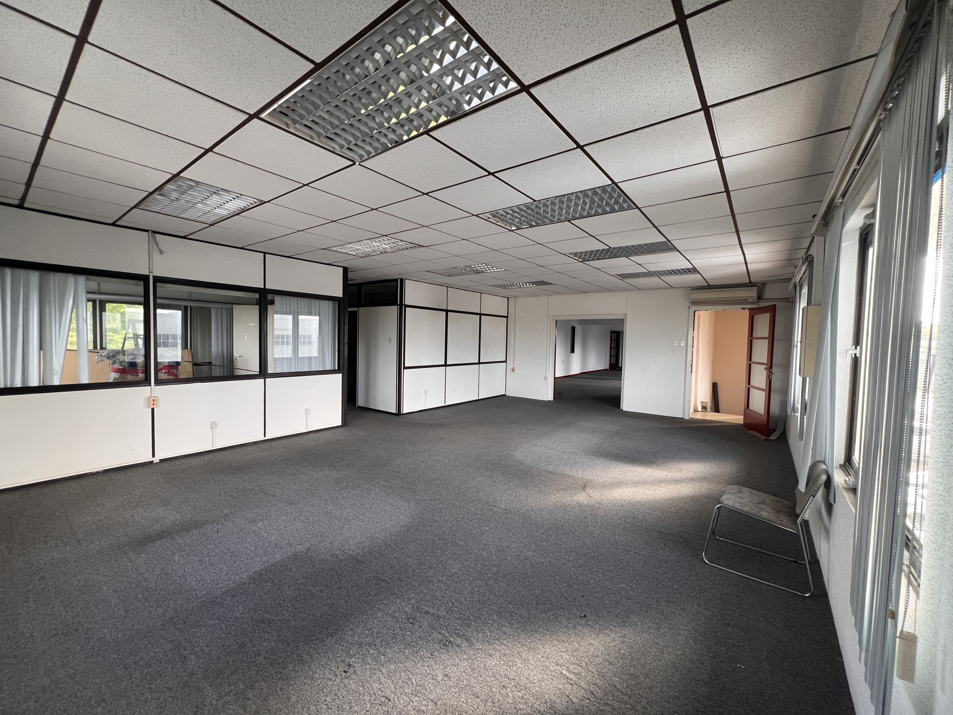 Commercial in Schottegatweg Oost