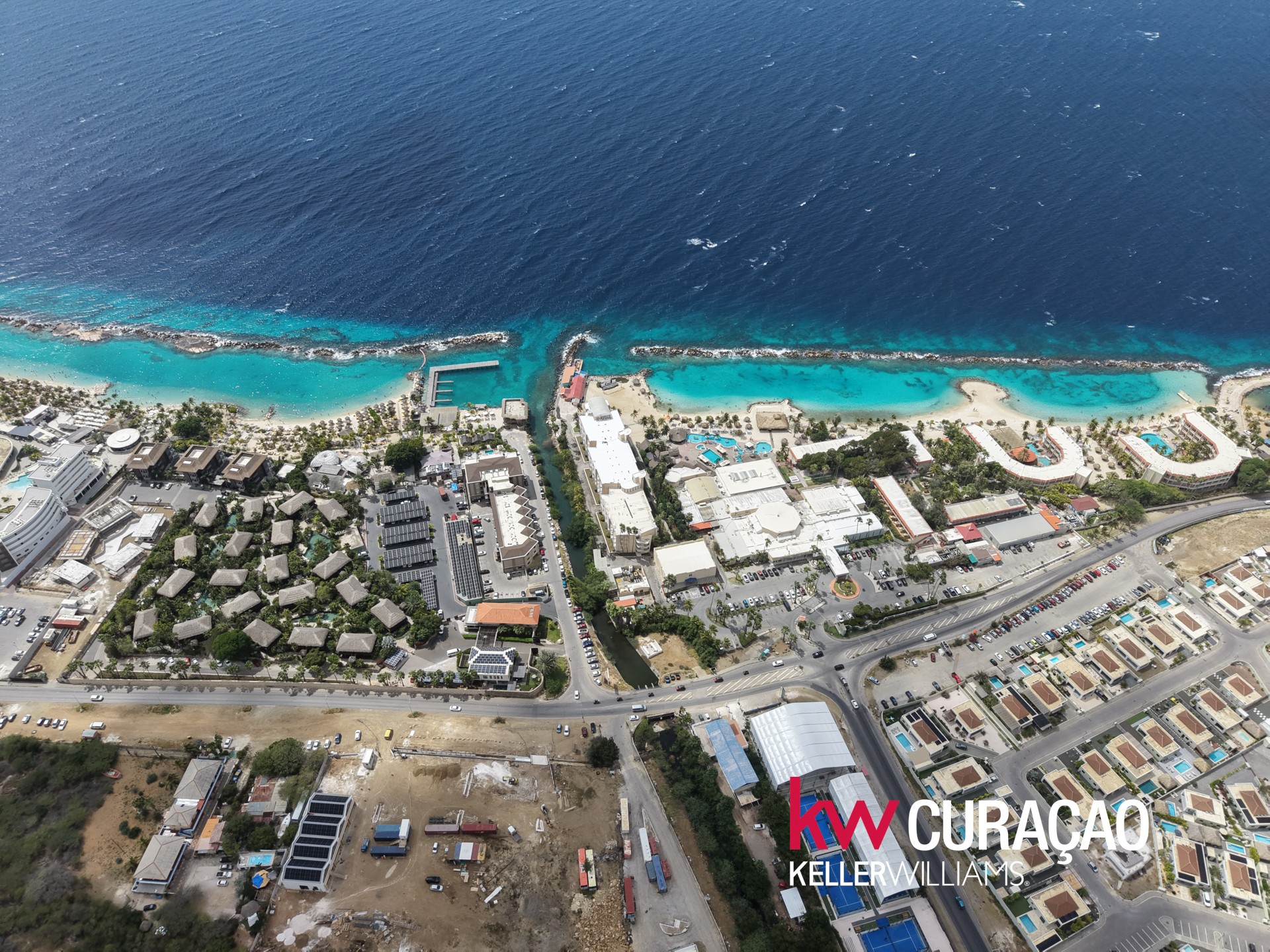 Apartment in Mambo Beach