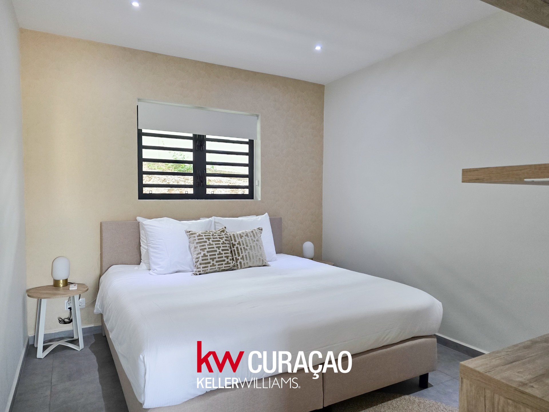 Apartment in Mambo Beach