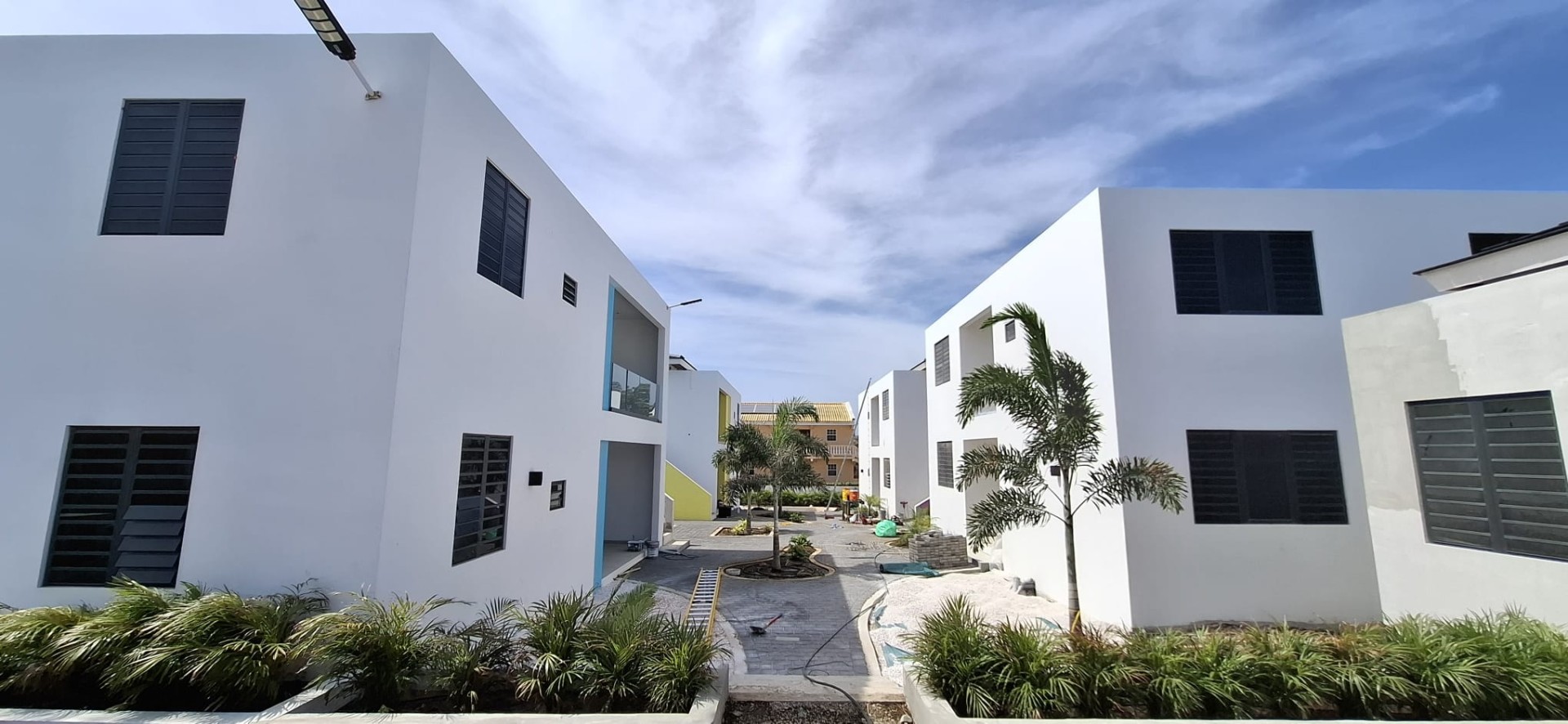 Property in Abrahamsz