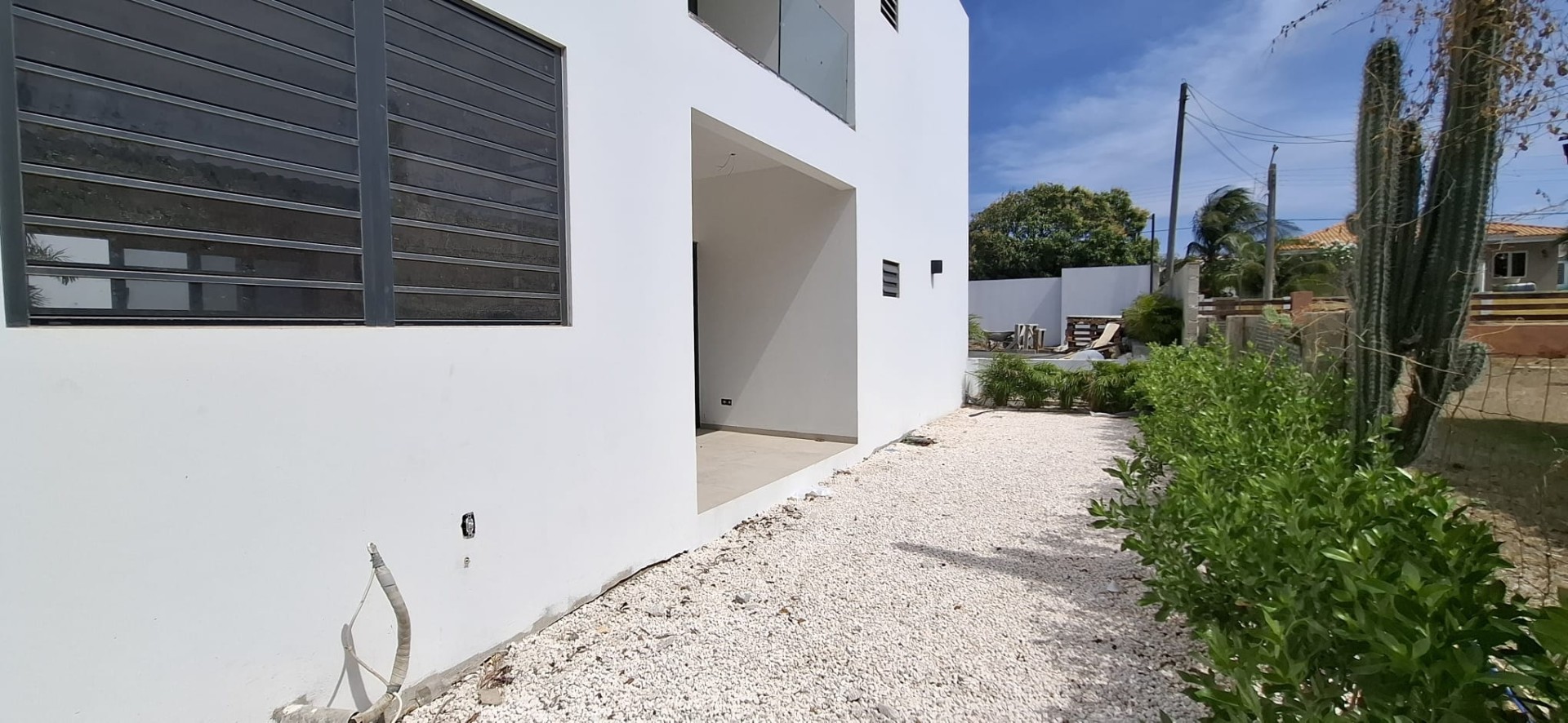 Property in Abrahamsz