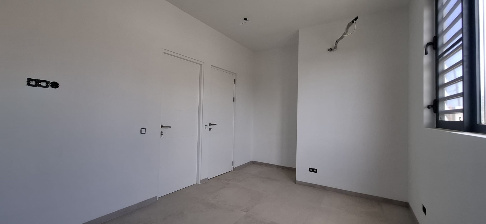 Property in Abrahamsz