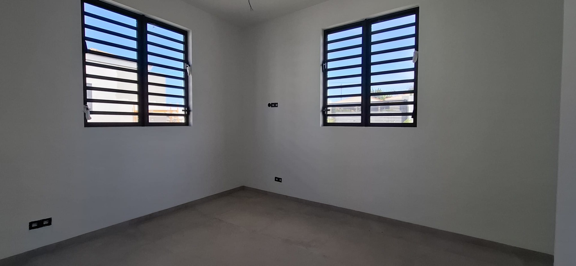 Property in Abrahamsz