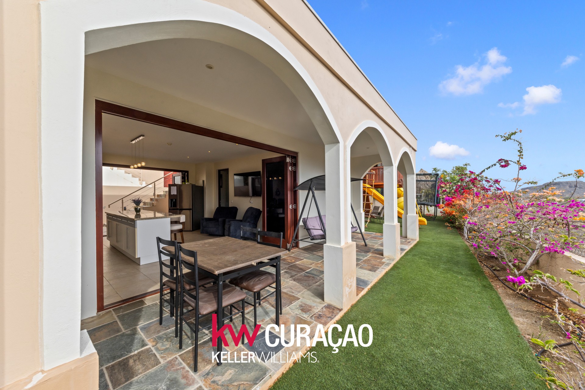 Villa in Spanish Water